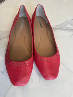 (8-8.5)Ballet Flats W/ Cutout Design